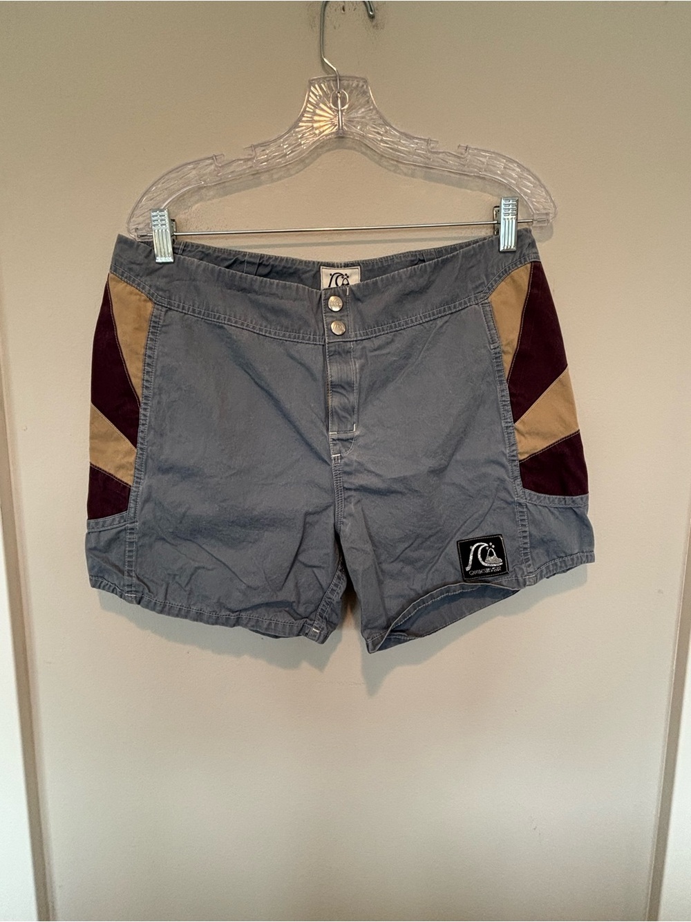 Vntg. Quiksilver Women's Board Shorts with Tan and Burgundy Panels 32 Waist
